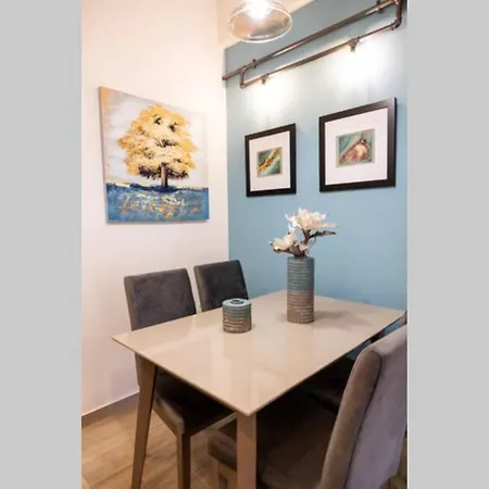 D3 Stylish Apartment